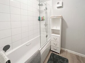 Towels - 2 bedroom accommodation in Cheselbourne, near Dorchester (Cheselbourne, near Dorchester)
