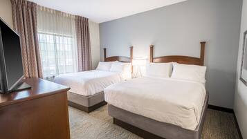 2 bedrooms, in-room safe, iron/ironing board, WiFi (free)