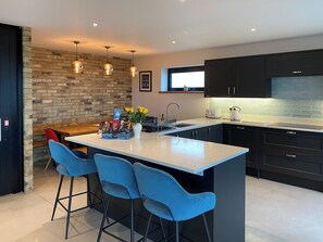 Geschirrspüler, Hochstuhl