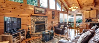 Mountain Views & Game Room|Hot Tub & Autumn Colors