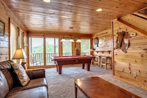 TV, fireplace, DVD player, offices