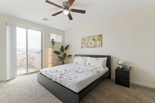 3 bedrooms, desk, iron/ironing board, travel cot