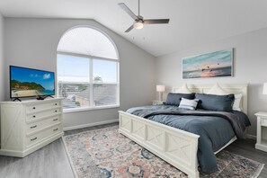 6 bedrooms, iron/ironing board, free WiFi, bed sheets