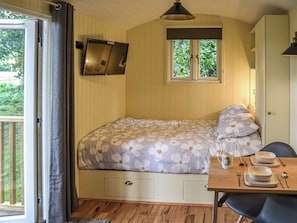 1 chambre, Wi-Fi gratuit, draps fournis