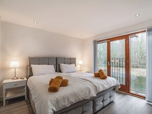 3 habitaciones, wifi gratis y ropa de cama