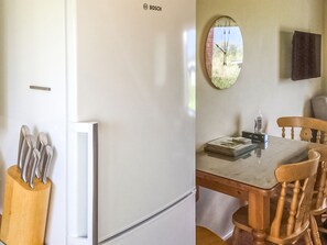 Dining - Foxgloves Bungalow UK39618 (Welcombe, near Hartland)