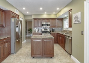 Fridge, oven, stovetop, dishwasher - Private Two Story Corner Home + Pool + Game Room (Tampa)