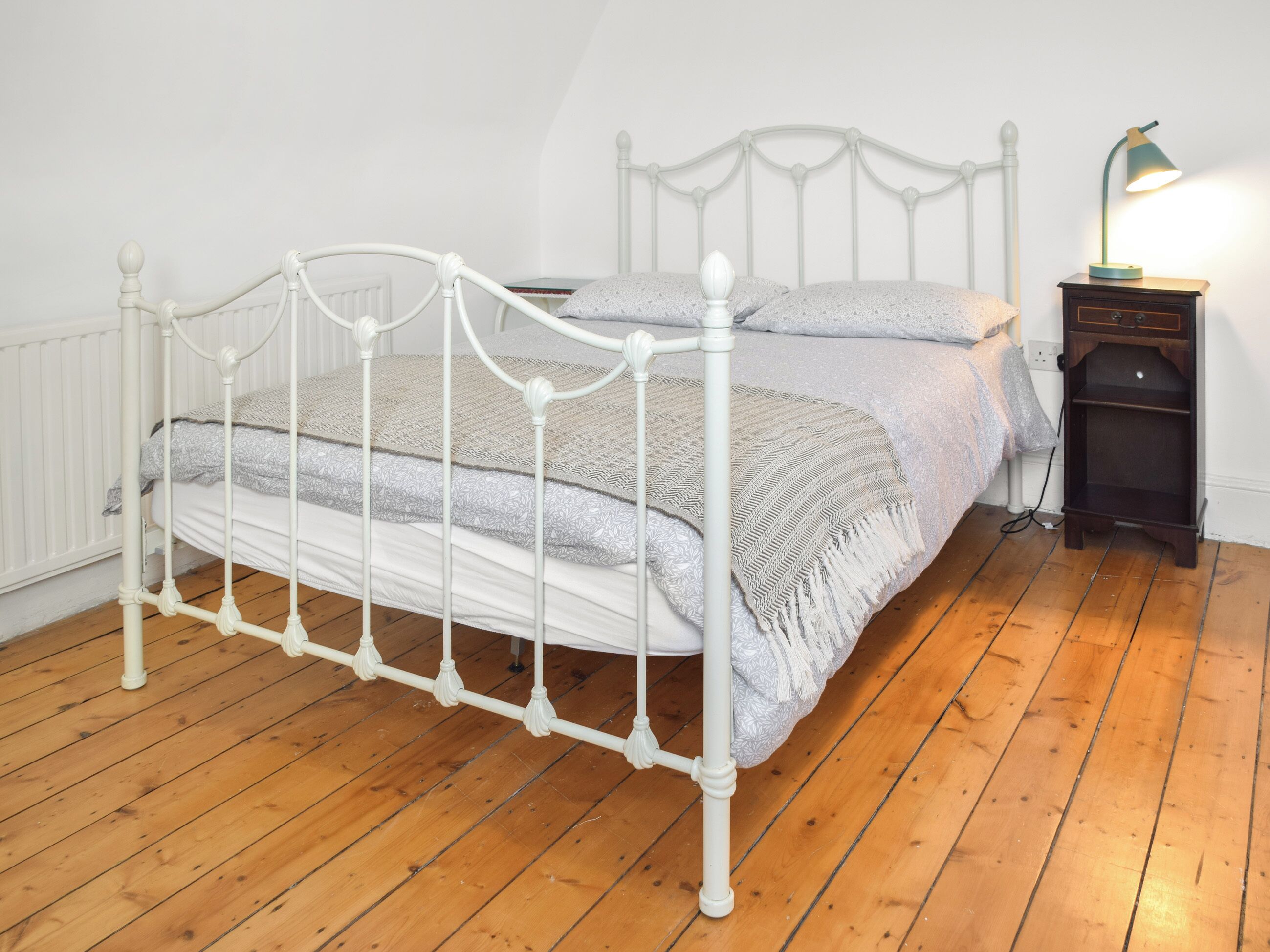 5 camere, Wi-Fi gratuito, lenzuola