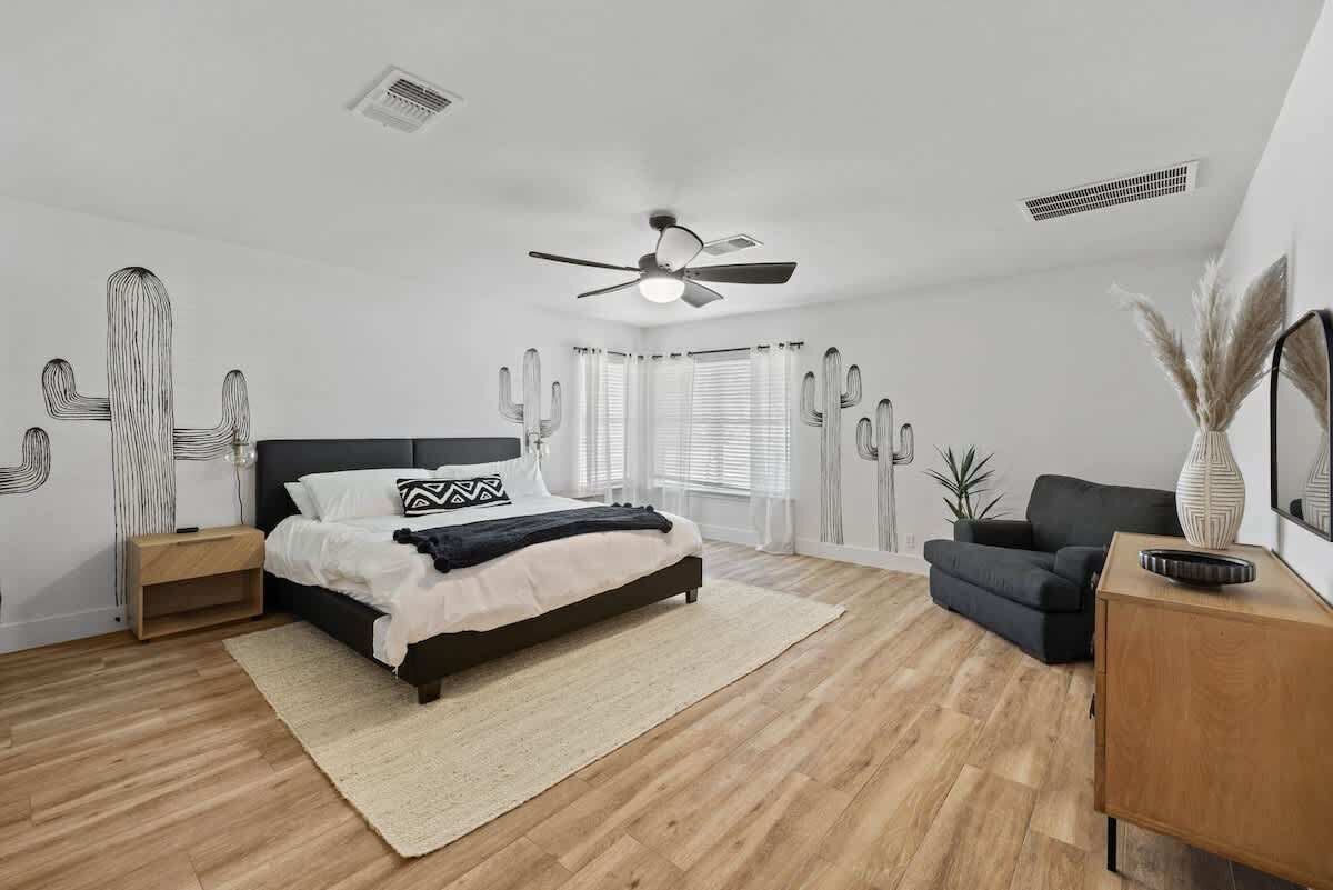 4 chambres, fer et planche à repasser, lit parapluie, Wi-Fi gratuit