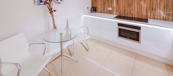 Hollies Cottage 4 - UKC4517