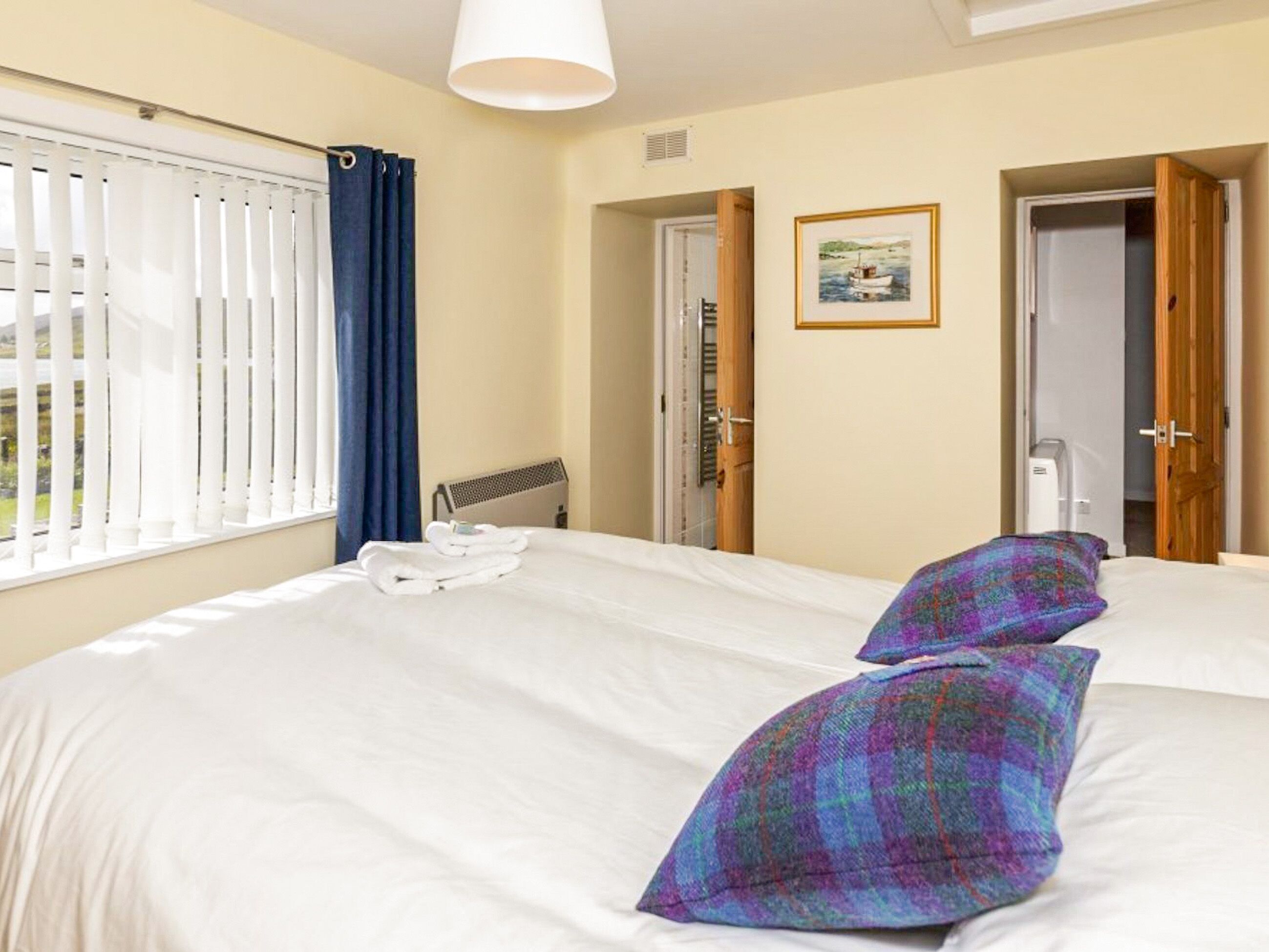 3 habitaciones, wifi gratis y ropa de cama 