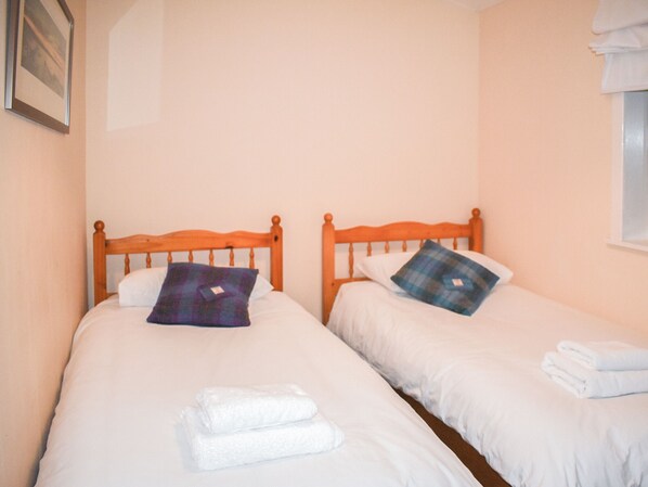 3 bedrooms, free WiFi, bed sheets