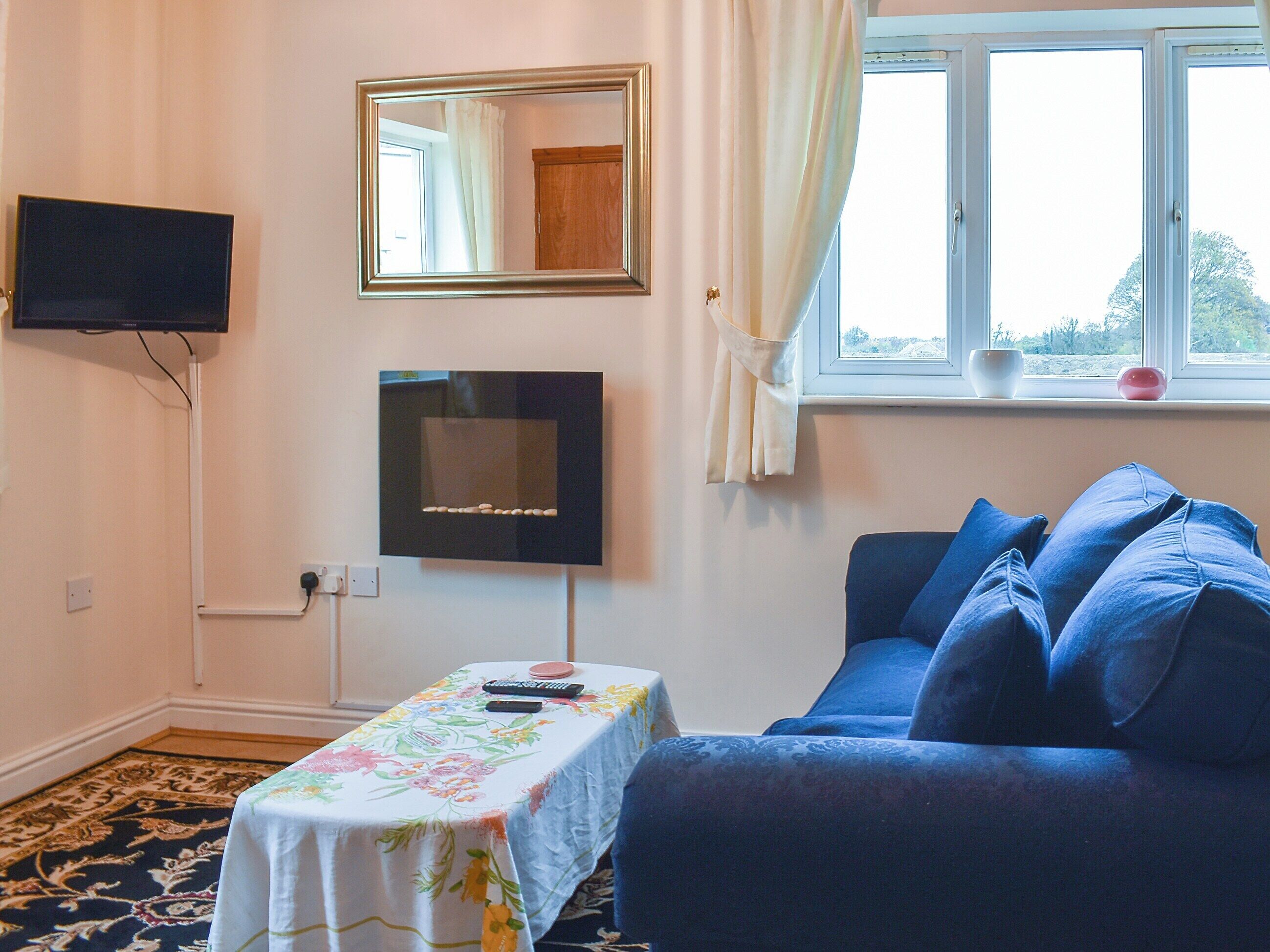 1 Bedroom Accommodation In Windermere - Anglesey