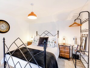 1 bedroom, free WiFi, bed sheets - 1 bedroom accommodation in Cheddar (Cheddar)