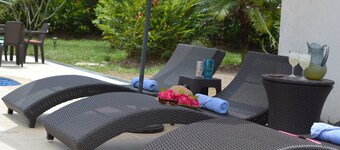 Villa with private pool and jacuzzi, fiber optic wifi