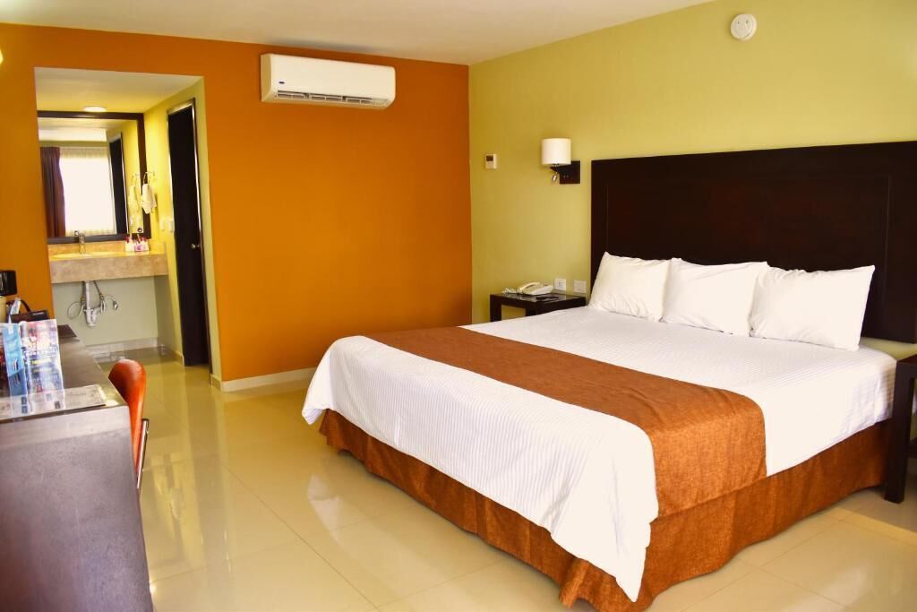 Ropa de cama de alta calidad, muebles diferentes y escritorio 
