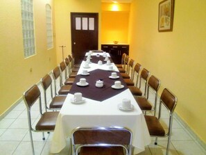 Meeting facility