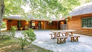 Unclassified image, 5 of 11, button - Back Country Cabin - Stunning, Secluded Property (Davis)