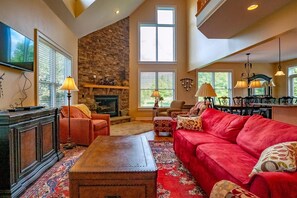 Fireplace, DVD player - Aspen Village 33 - Penny Lane

Aspen Village 33 - Air Conditioning, Community Pool (Davis)