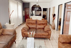 Façana frontal de l'allotjament