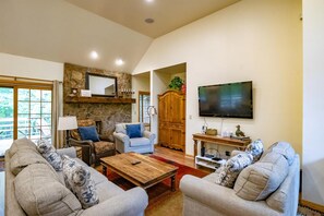 Fireplace, DVD player