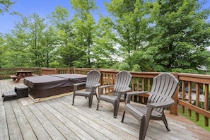 Outdoor dining - Tuscarora - Air Conditioning, Hot Tub, Pool Table (Davis)