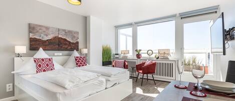 1 bedroom, iron/ironing board, WiFi