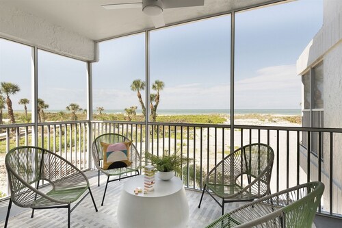 Villa Sol: Premium 2BR Beachfront Corner Unit at Beach Villa 2001
