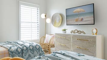 2 bedrooms, iron/ironing board, free WiFi, bed sheets