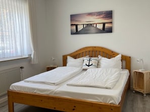 1 habitación, tabla de planchar con plancha y wifi