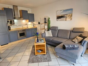 Fernseher, Stereoanlage