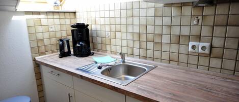 Wasserkocher mit Kaffee-/Teezubehör, Wasserkocher