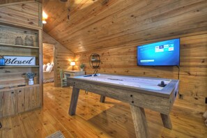 Spielezimmer