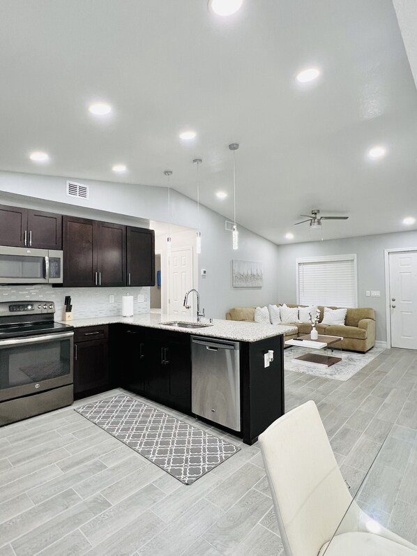 Fridge, microwave, oven, stovetop