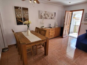 Dining - Orihuela - Sleeps 6 - Pool - Parking - PetFriendly (Orihuela)