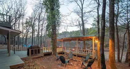Ouachita National Forest & Kiamichi River Retreat w/ POOL