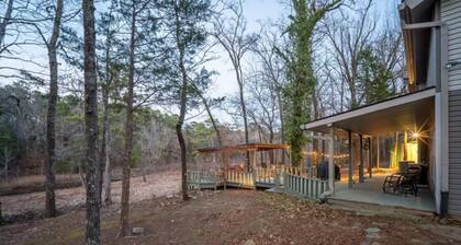 Ouachita National Forest & Kiamichi River Retreat w/ POOL