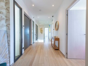 Interior - Architect-Designed House, Heated Pool and Sea View (Mandelieu-la-Napoule)