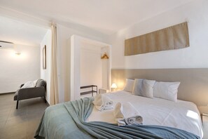 1 habitación, tabla de planchar con plancha, wifi gratis y ropa de cama 