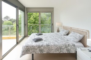 3 bedrooms, iron/ironing board, free WiFi, bed sheets - WELCS VILLA MODERNA 031 EMP con Piscina y Vistas (Llança)