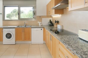 Fridge, microwave, oven, dishwasher