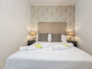 Room - Rio | Sea views - terrace - pool (Fuengirola)