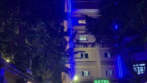 Front of property - evening/night - Ha Long Hotel (Ho Chi Minh City)