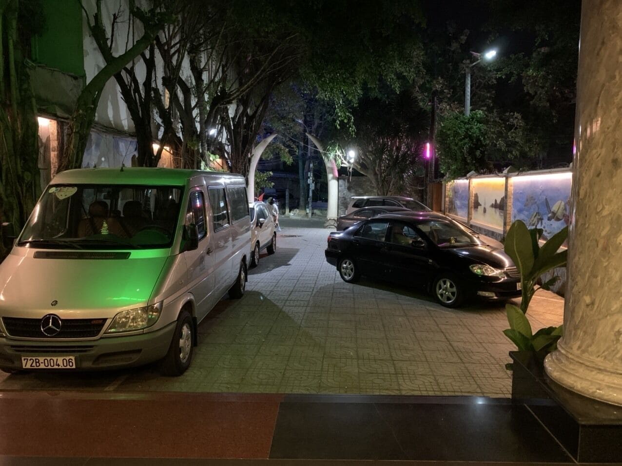 Mặt tiền nơi lưu trú