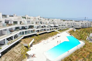 Pool - 2202 Modern Apartment with Panoramic Sea Views (Cancelada Estepona)