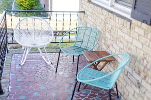 Terrace/patio - 3-BR Home 3 mins. to Airport & 11 mins. to Beach (Norfolk)