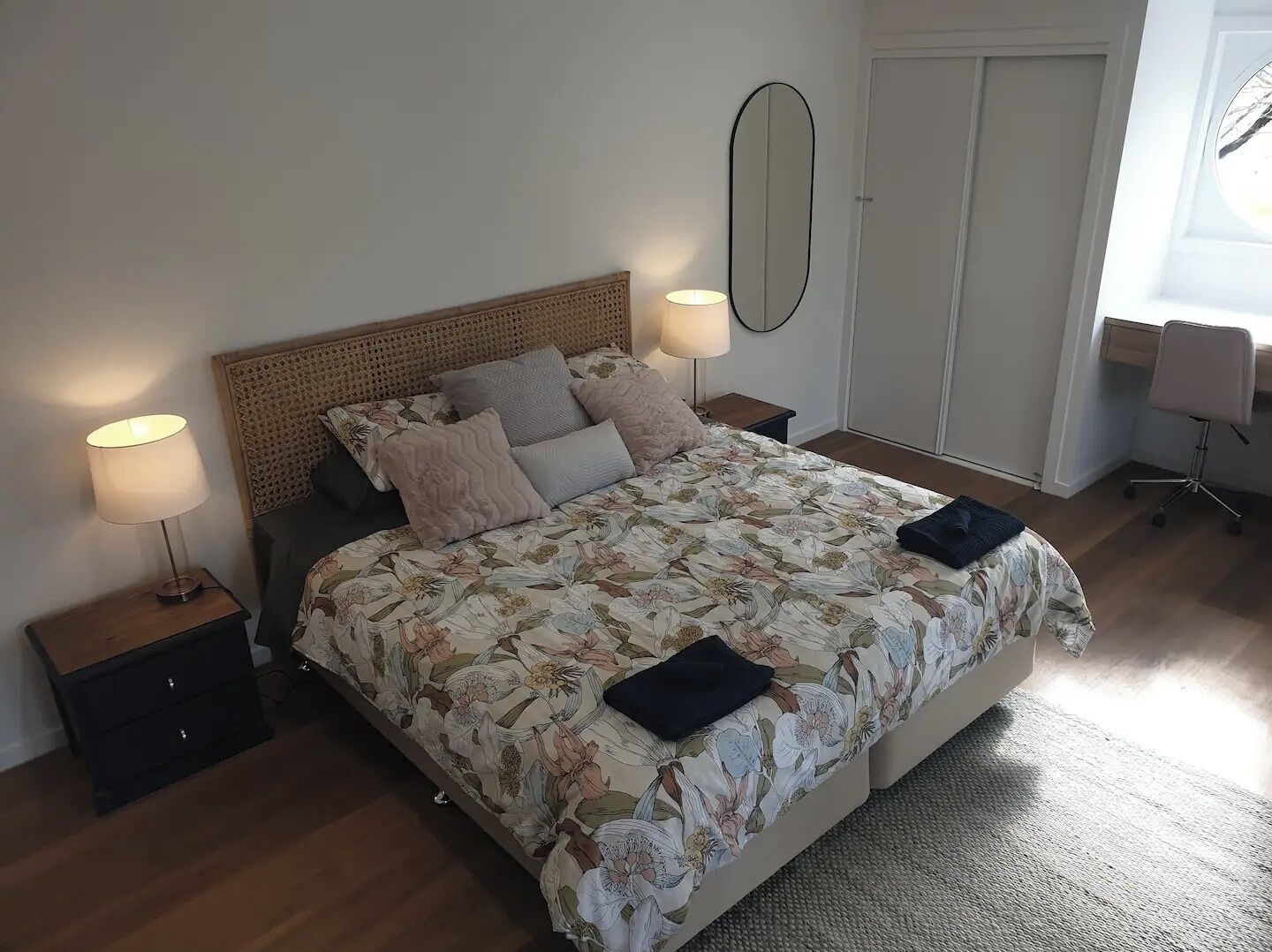 4 slaapkamers, een strijkplank/strijkijzer, gratis wifi