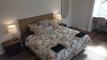 4 slaapkamers, een strijkplank/strijkijzer, gratis wifi