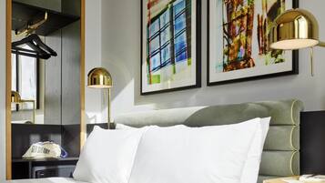 TRIBE Essential | Premium bedding, in-room safe, desk, laptop workspace