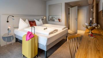 Standard Room, 1 Double Bed | Desk, soundproofing, free WiFi
